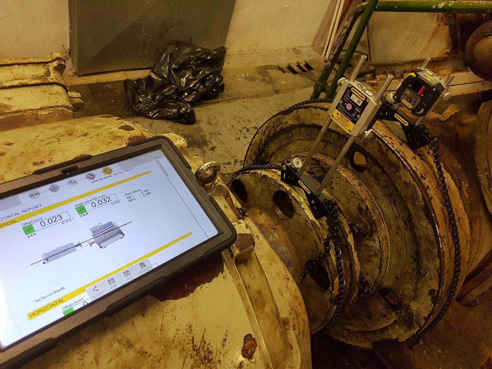 elektormotory od firmy zachar kvalitné diele pre vyrobu, záber na elektormotor v dielmi s texchnikom